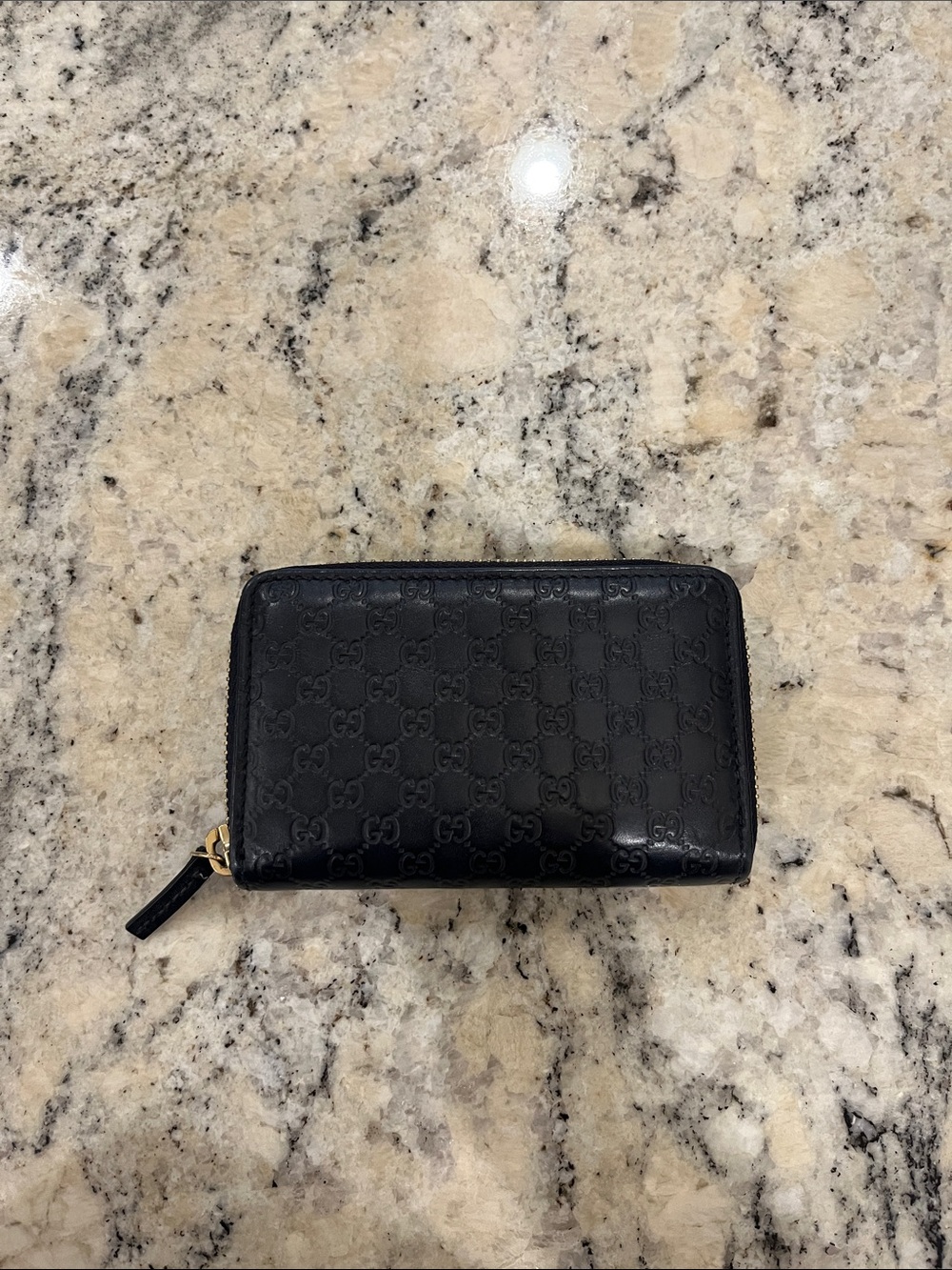 Gucci Dark Navy Blue Embossed GG Zip Wallet with Gold Zipper - Picture 3 of 10